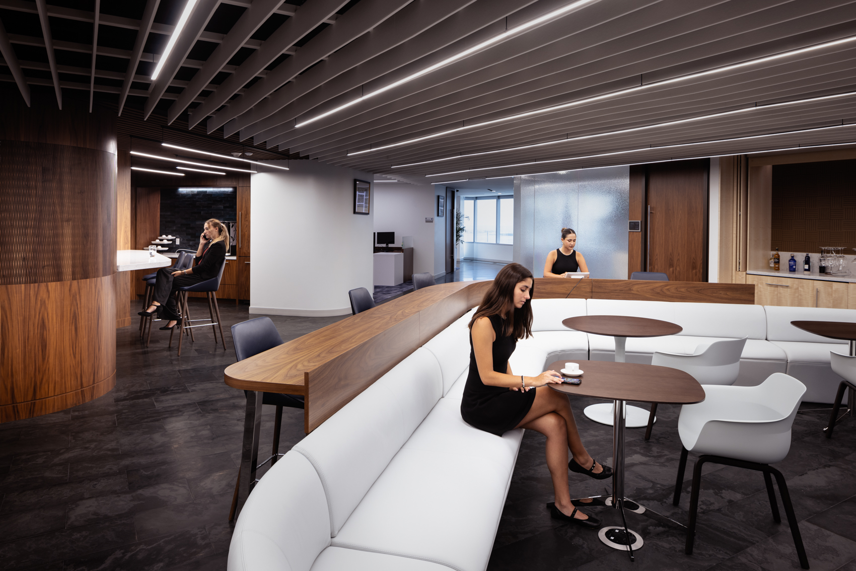 The First 30 Seconds: How Emerging Law Firms Use High-Impact Design to Compete with Big Law
